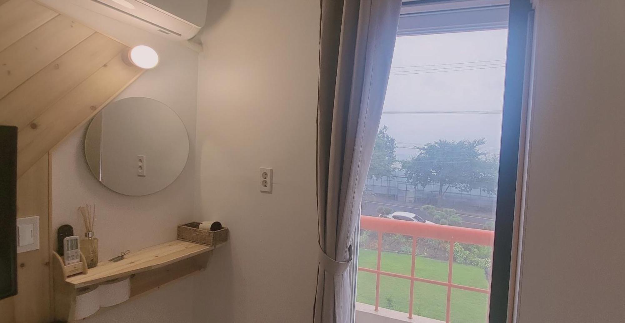 Jeju Soroan Pension Σεογκουίπο Εξωτερικό φωτογραφία